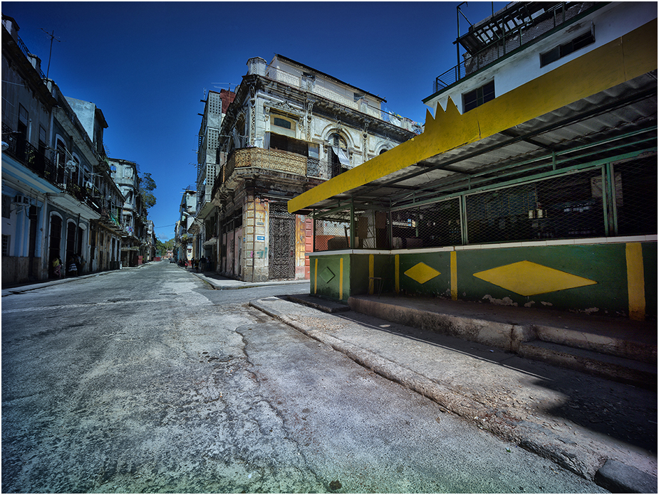 Street in Old Havana Street in Old Havana; cuba - expired; Werner Pawlok; Kuba; 