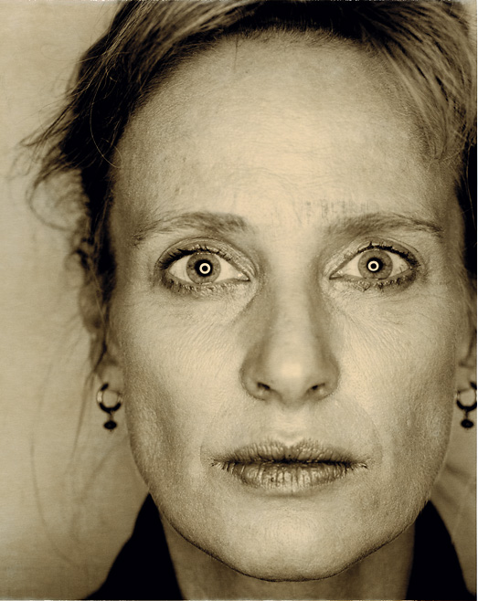 Siri Hustvedt Siri Hustvedt, Polaroid Photography, views, faces of literature, photo by Werner Pawlok, Zürich, Kaufleuten, Schritfsteller, writer, Paul Auster, Die zitternde Frau, The Shaking Woman, Was ich liebte, what I loved, Sorrows of an american, Die Leiden eines Amerikaners 