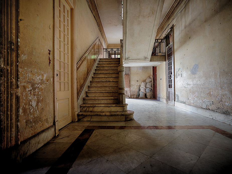 Stairway Vedado cuba - expired, Werner Pawlok, Stairway Vedado