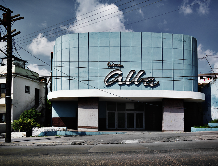 Cinema Alba - Havana photo by werner pawlok, cuba, kuba, insel der grossen antillen, morbid, charme, che guevarra, fidel castro, landscape, city, karibik, havanna, cinema alba