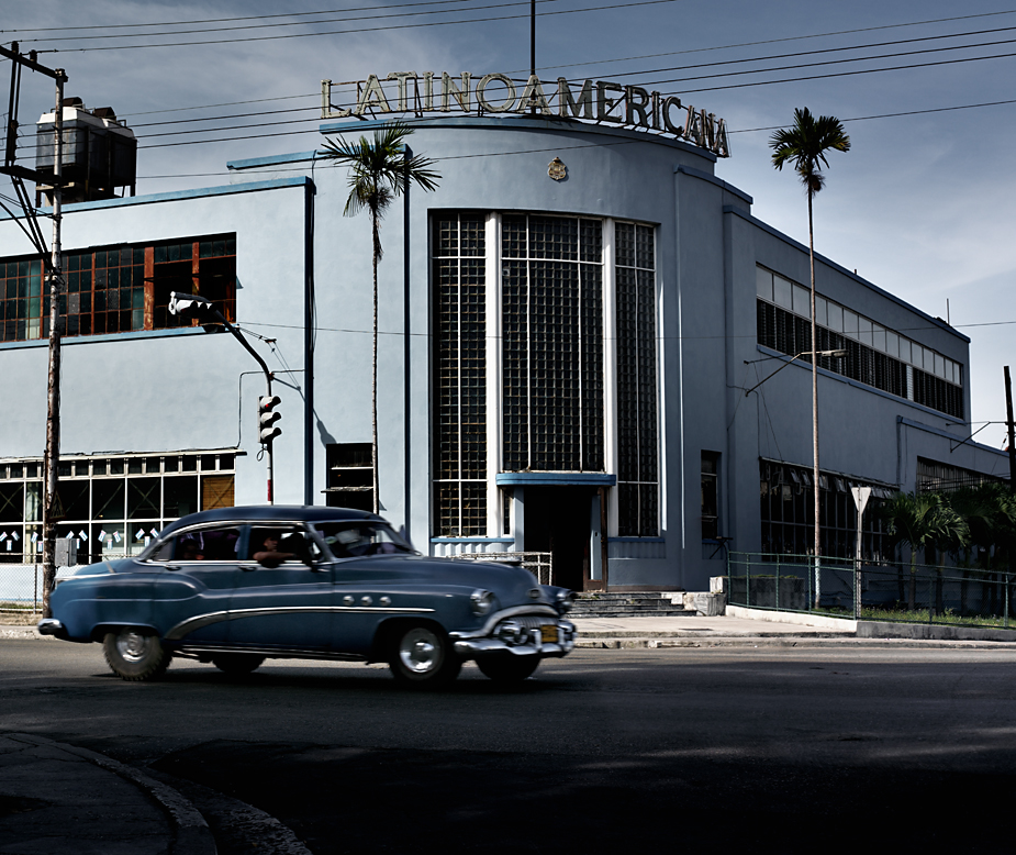 Latino Americana - Havana photo by werner pawlok, cuba, kuba, insel der grossen antillen, morbid, charme, che guevarra, fidel castro, landscape, city, karibik, havanna, latino americana