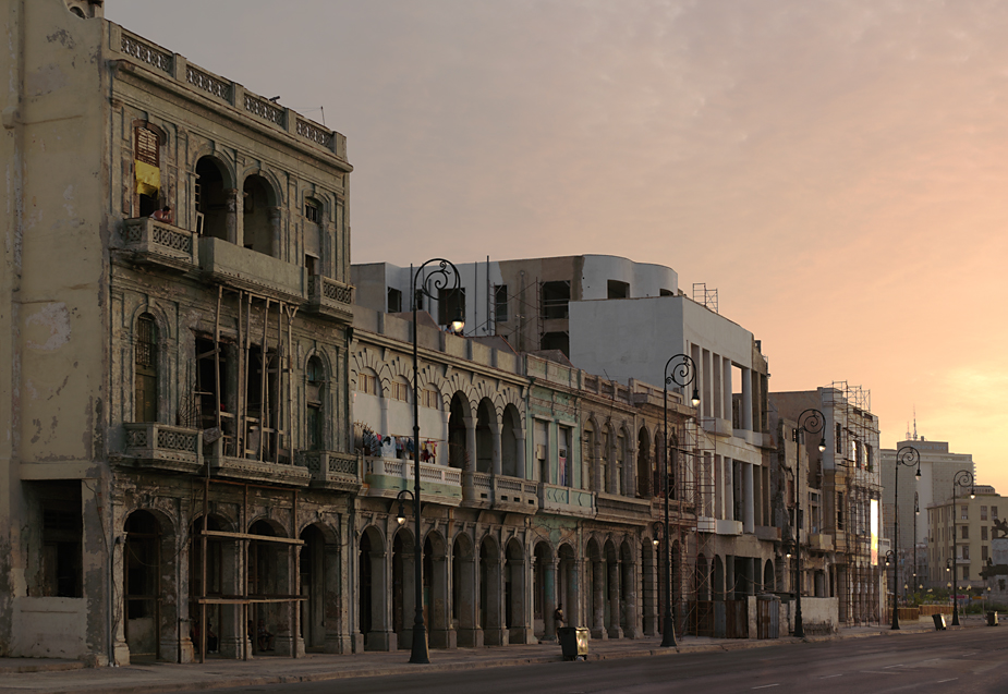 Malecon I - Havana photo by werner pawlok, cuba, kuba, insel der grossen antillen, morbid, charme, che guevarra, fidel castro, landscape, city, karibik, havanna, malecon Malecon I - Havana photo by werner pawlok, cuba, kuba, insel der grossen antillen, morbid, charme, che guevarra, fidel castro, landscape, city, karibik, havanna, malecon