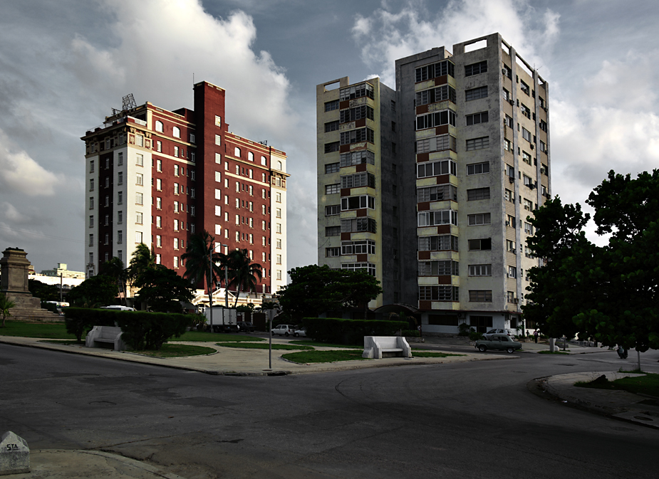 Plaza del Stadion - Havana photo by werner pawlok, cuba, kuba, insel der grossen antillen, morbid, charme, che guevarra, fidel castro, landscape, city, karibik, havanna, plaza del stadion