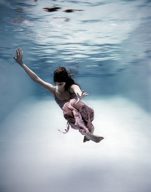 Cape Town 12 photo by werner pawlok, cape town, fashion photography, on location, unter wasser, under water Cape Town 12 photo by werner pawlok, cape town, fashion photography, on location, unter wasser, under water