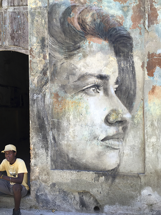 Graffiti 19, 2016 Gaffiti, street art, Kuba, Graffiti 19; cuba expired; Werner Pawlok Graffiti 19, 2016 Gaffiti, street art, Kuba, Graffiti 19; cuba expired; Werner Pawlok
