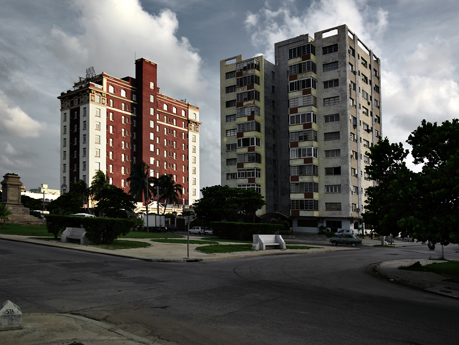 Plaza del Stadion Plaza del Stadion, photo by werner pawlok, cuba, kuba, insel der grossen antillen, morbid, charme, che guevarra, fidel castro, landscape, city, karibik Plaza del Stadion Plaza del Stadion, photo by werner pawlok, cuba, kuba, insel der grossen antillen, morbid, charme, che guevarra, fidel castro, landscape, city, karibik