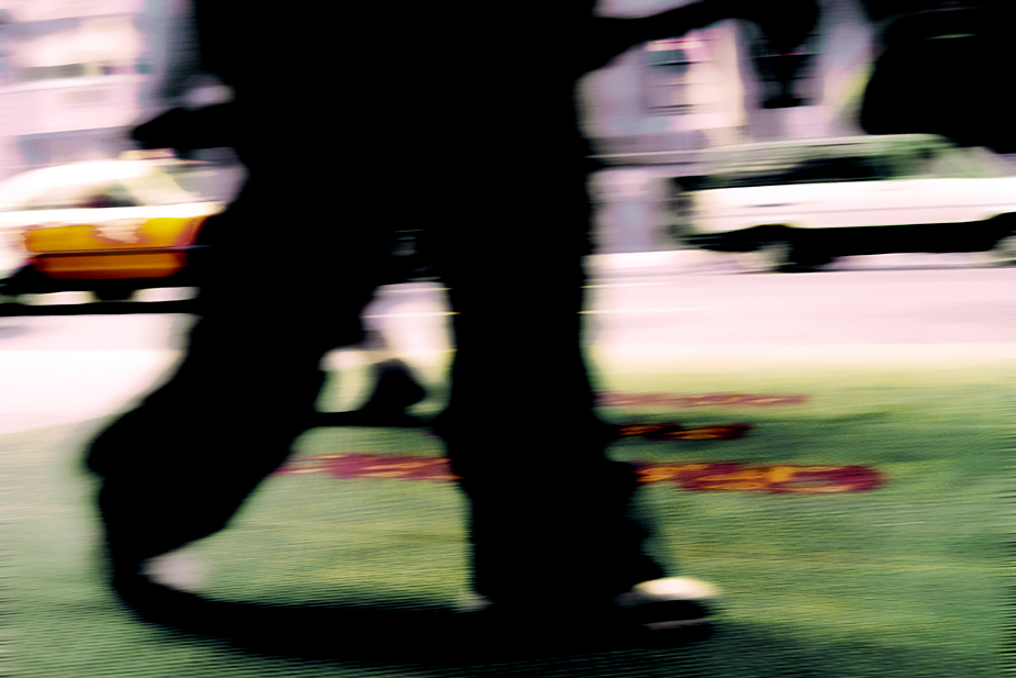 Sidewalk moving cities, photo by werner pawlok, fine art photography, new york city, nyc, urbane stadtansichten, stadtszenen, sidewalking Sidewalk moving cities, photo by werner pawlok, fine art photography, new york city, nyc, urbane stadtansichten, stadtszenen, sidewalking