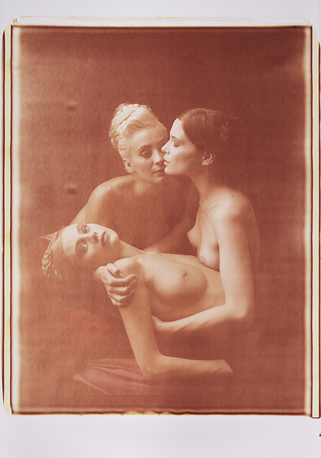 Drei Frauen Monochrome, Polaroid 20x24", Werner Pawlok Drei Frauen Monochrome, Polaroid 20x24", Werner Pawlok