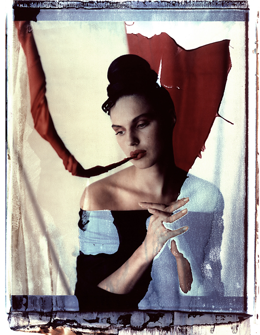 Petra mit roter Seide polaroid; polaroid 50x60; Polaroid 20x24; Photo by Werner Pawlok; Unikat; Unique; Petra mit roter Seide polaroid; polaroid 50x60; Polaroid 20x24; Photo by Werner Pawlok; Unikat; Unique;